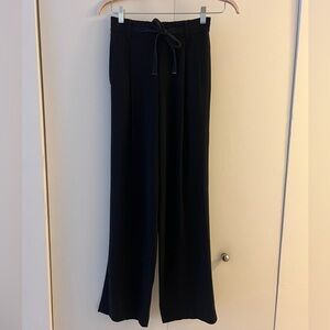 Vince Black Pants. XS
